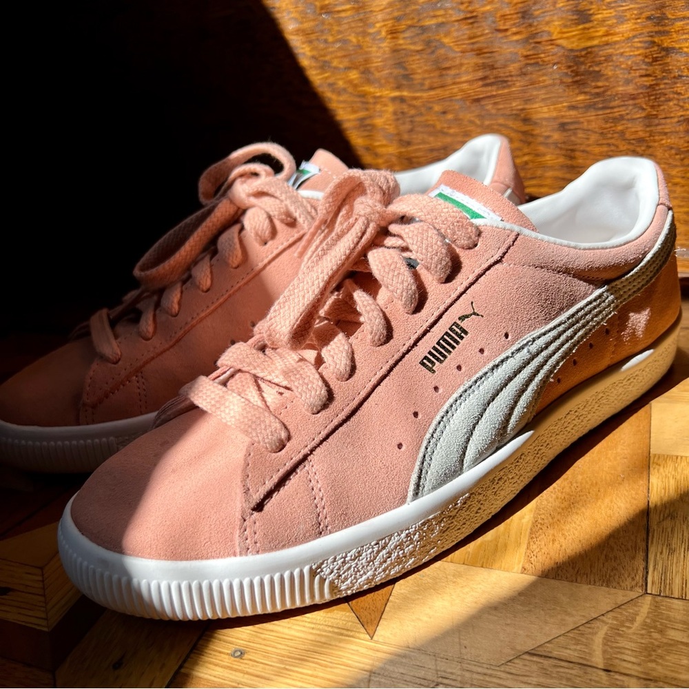 Men’s Puma Suede Vintage Rosette, size 9.5.